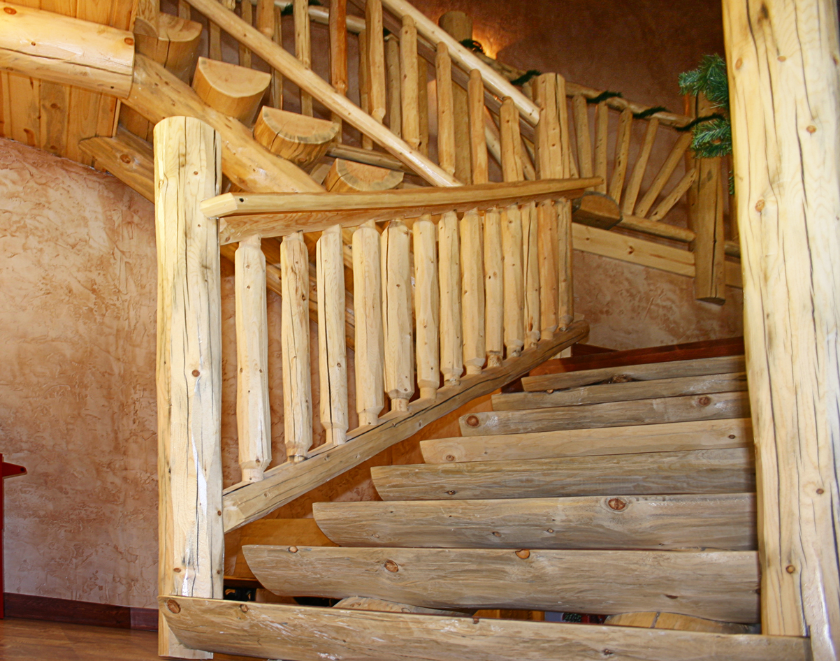 logaccents stairs