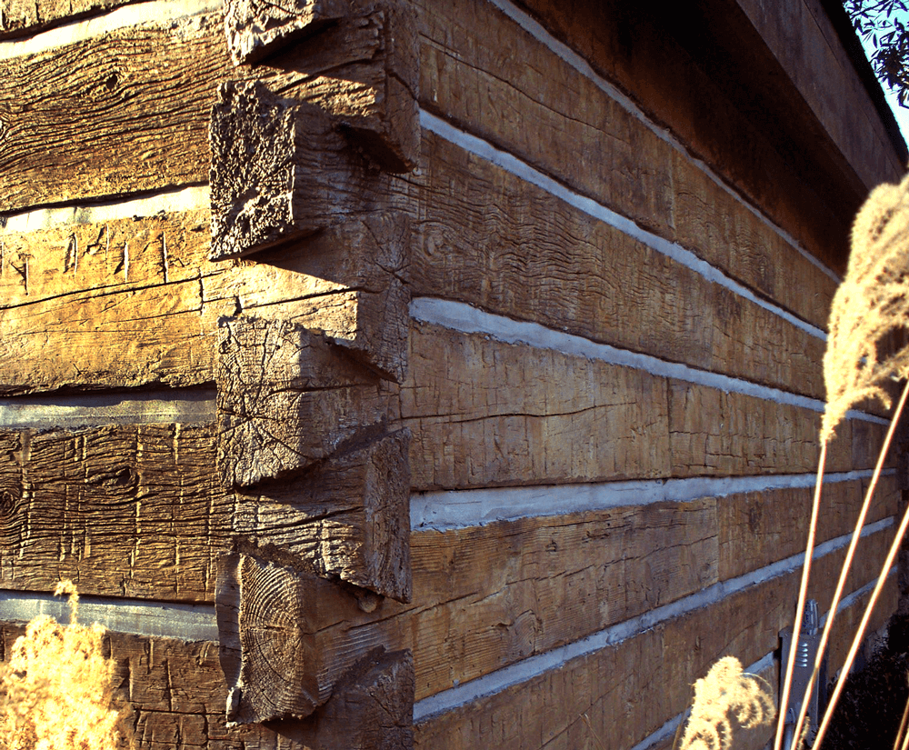 dovetail corners closeup